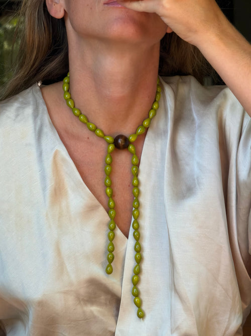 The Knot Necklace
