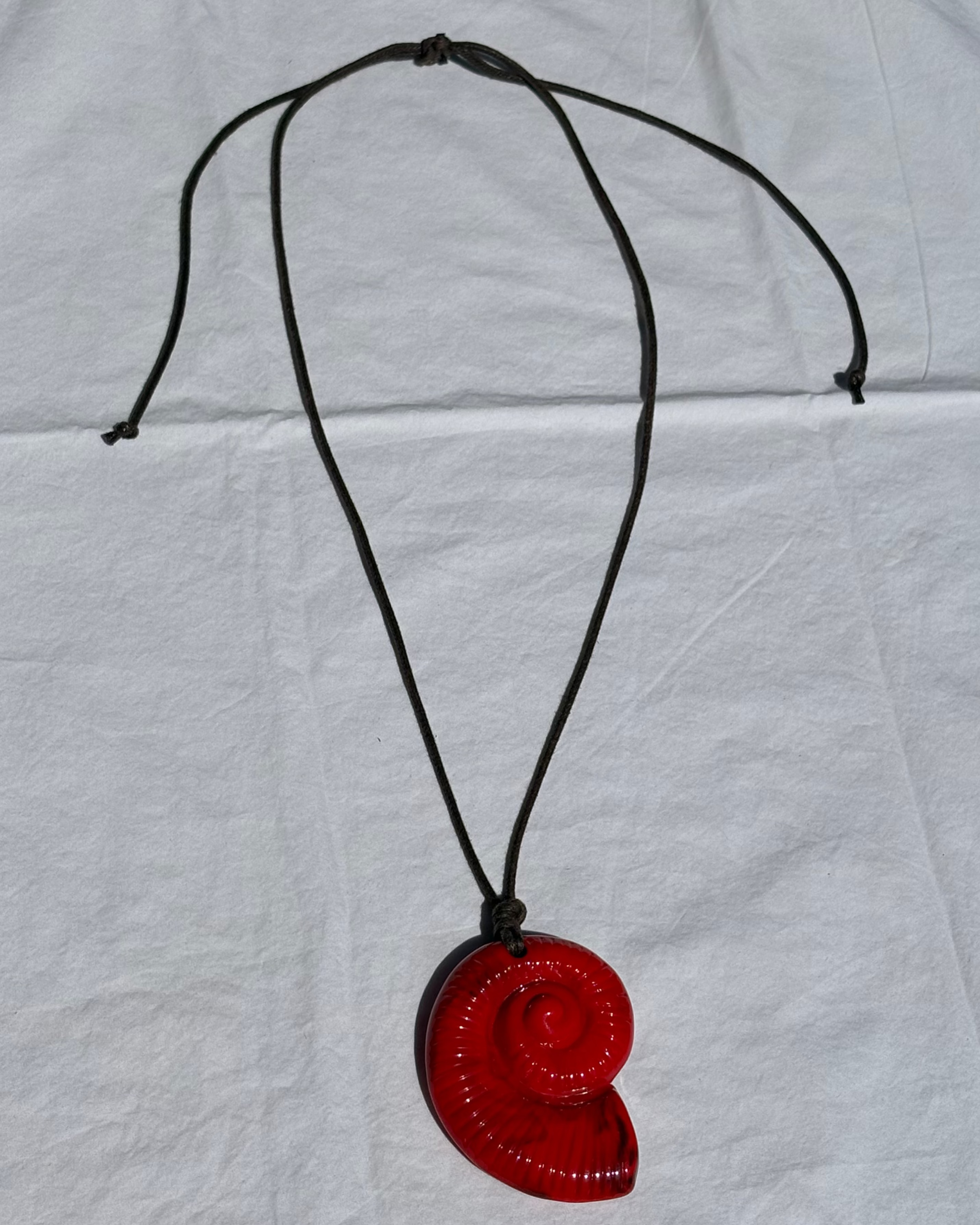 The Shell Necklace - Red