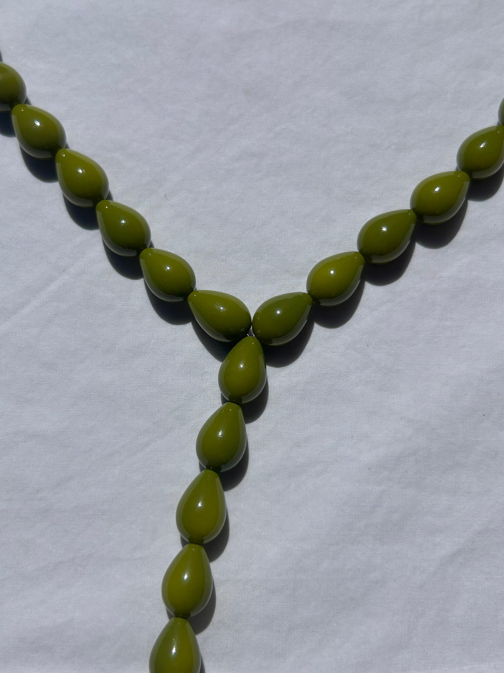 The Line Neckalce - Olive